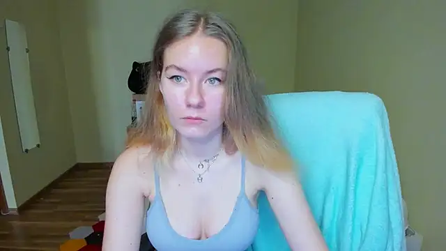 EmilyPaw online show from 03-09-25, 08:18