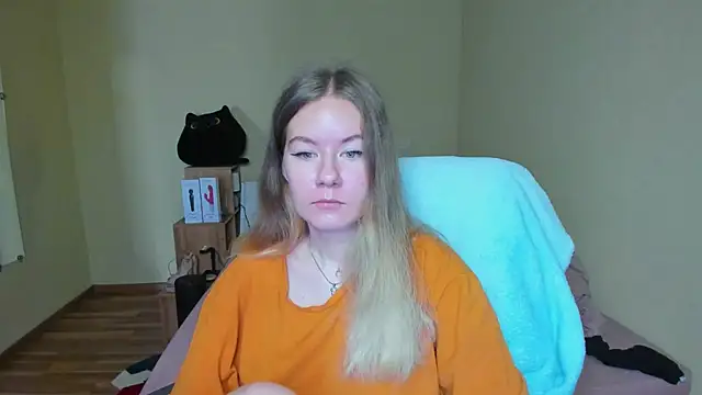 EmilyPaw online show from 03-13-25, 07:20