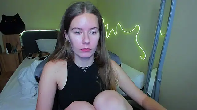 EmilyPaw online show from 11-22-25, 07:13