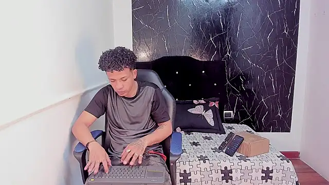 carlos alber12 online show from 10-10-25, 12:04