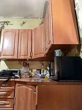 Laura Kiss online show from 03-10-25, 03:09