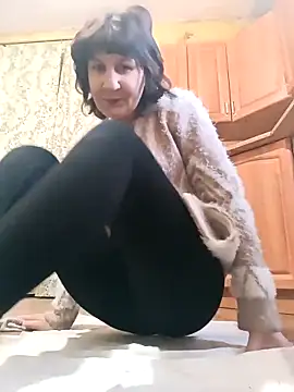 Laura Kiss online show from 01-17-26, 05:56