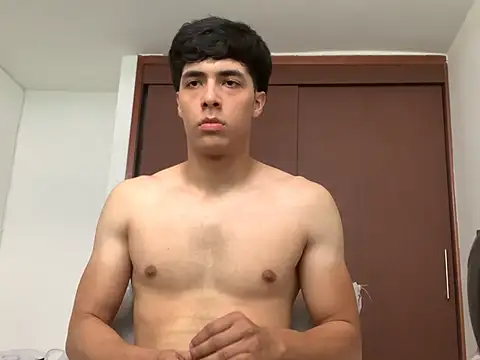 Snapshot of max_ryderr chatting on 02-04-25, 08:17 max ryderr online show from 02-04-25, 08:17