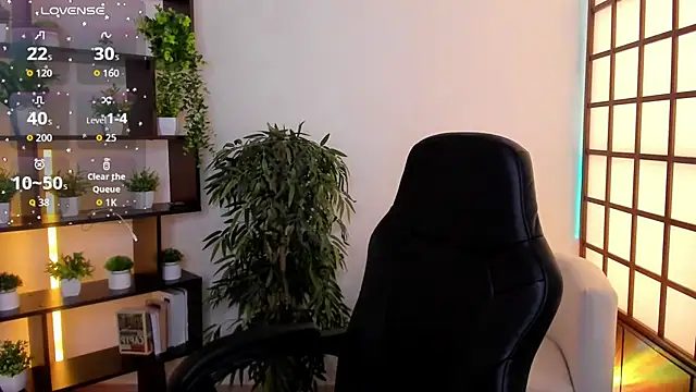 Snapshot of KristineBeauty chatting on 06-10-26, 08:35 KristineBeauty online show from 06-10-26, 08:35