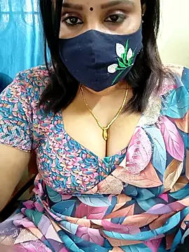 Queenflowerr online show from 02-20-26, 08:38