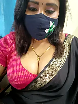 Queenflowerr online show from 04-28-26, 09:25