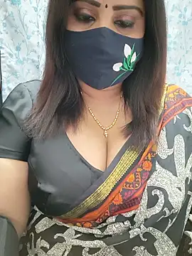 Queenflowerr online show from 06-08-26, 07:36