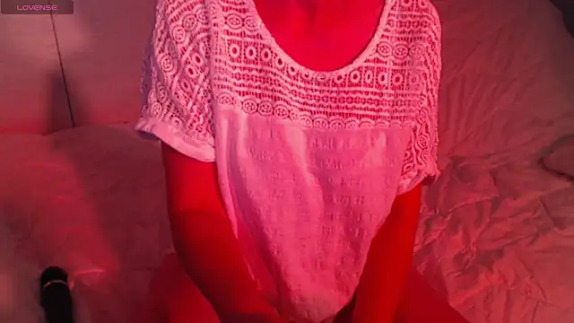 Snapshot of sweetchani666 chatting on 10-08-25, 07:39 sweetchani666 online show from 10-08-25, 07:39