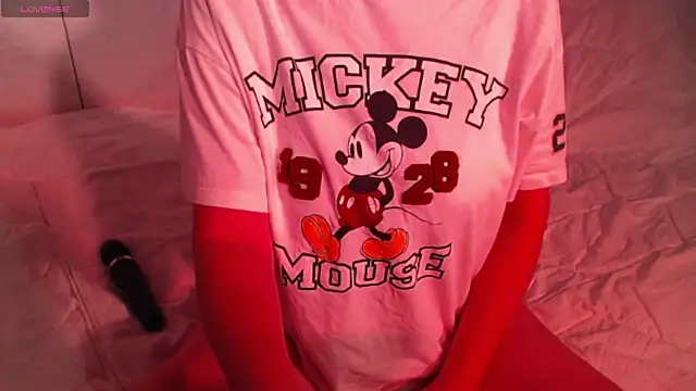 Snapshot of sweetchani666 chatting on 10-10-25, 02:27 sweetchani666 online show from 10-10-25, 02:27