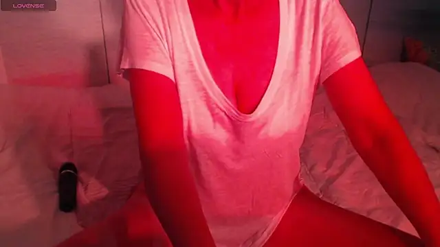 Snapshot of sweetchani666 chatting on 10-26-25, 11:38 sweetchani666 online show from 10-26-25, 11:38