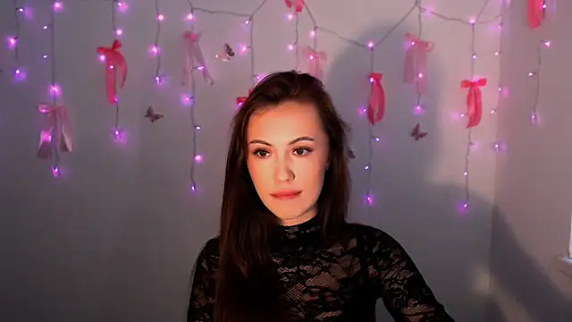 Nikonara Love online show from 12-17-25, 01:50