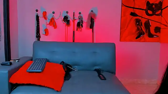 Snapshot of KaramStone chatting on 03-20-25, 09:13 KaramStone online show from 03-20-25, 09:13