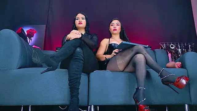 Snapshot of KaramStone chatting on 11-03-25, 03:24 KaramStone online show from 11-03-25, 03:24