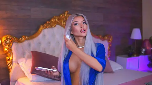 Juicy Jessye online show from 04-13-26, 07:52