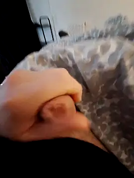 Snapshot of bongish20010 chatting on 02-17-25, 02:59 bongish20010 online show from 02-17-25, 02:59