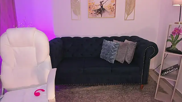 Layla Breezee online show from 01-18-26, 12:31