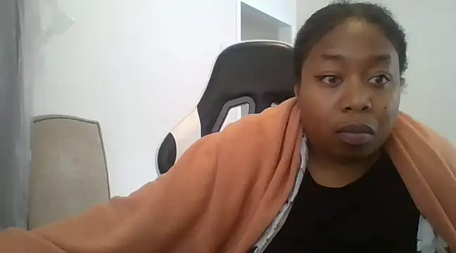 angeliquebelcali online show from 02-20-25, 08:14