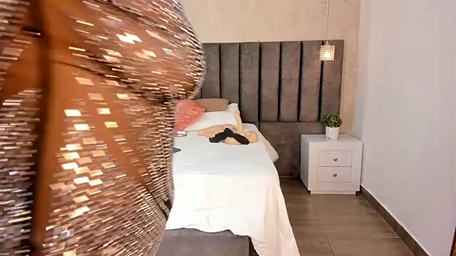 Mara Torres1 online show from 02-09-25, 06:37