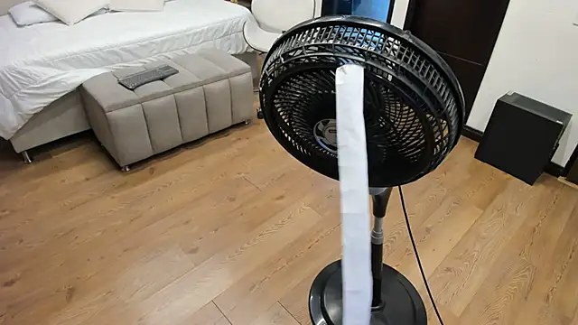 Mara Torres1 online show from 03-05-25, 03:07