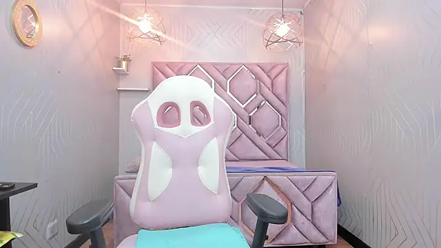 nefertiti ebony online show from 03-23-25, 02:37