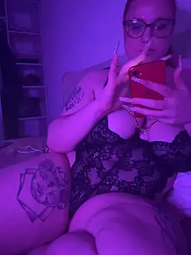 Snapshot of it_is_spicy chatting on 01-28-25, 12:36 it is spicy online show from 01-28-25, 12:36