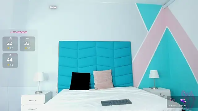 Luciana brown  online show from 03-15-25, 07:48