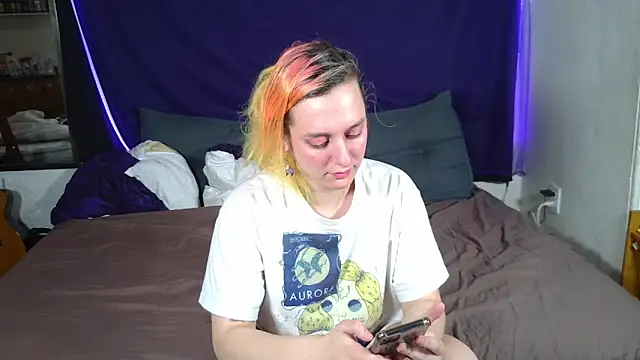 Evelan420 online show from 10-13-25, 06:19