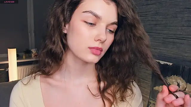 FloraDobb online show from 03-08-25, 11:07