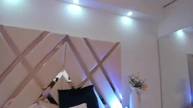 taliarussel online show from 02-19-25, 09:36