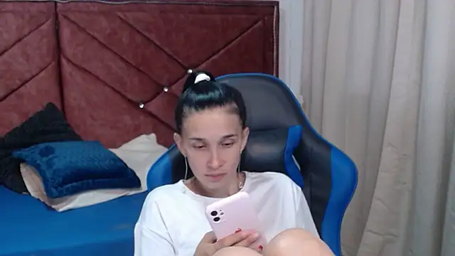 victoria adams07 online show from 02-13-26, 07:32