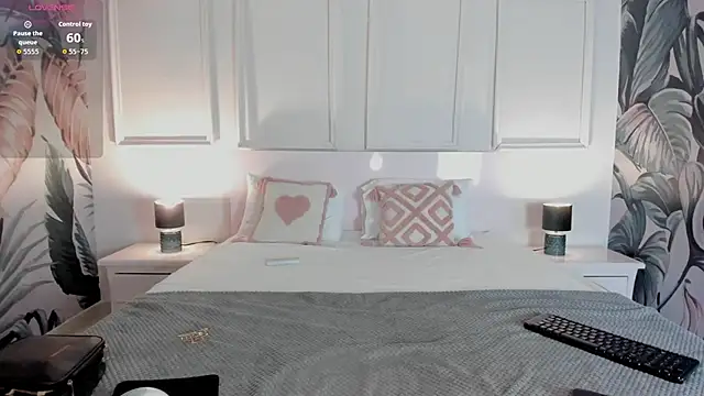 HannaaMiller online show from 12-03-25, 02:41