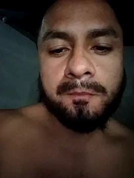 Snapshot of Ant1990 chatting on 10-26-25, 01:28 Ant1990 online show from 10-26-25, 01:28