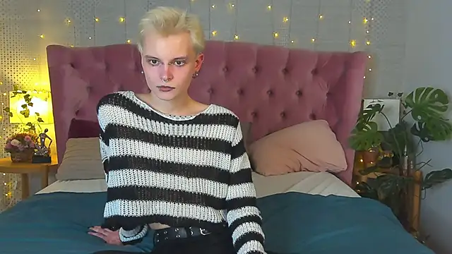 Snapshot of DemianEnglen chatting on 01-21-25, 09:04 DemianEnglen online show from 01-21-25, 09:04