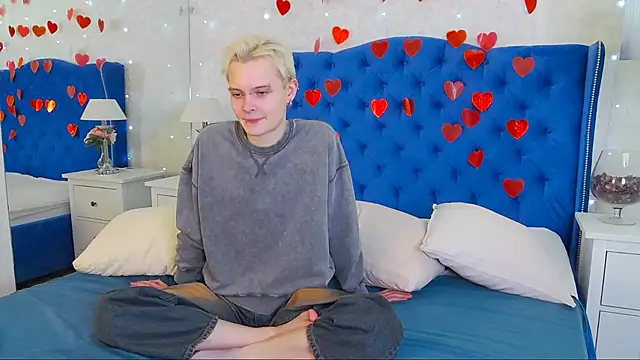 Snapshot of DemianEnglen chatting on 02-13-25, 08:55 DemianEnglen online show from 02-13-25, 08:55