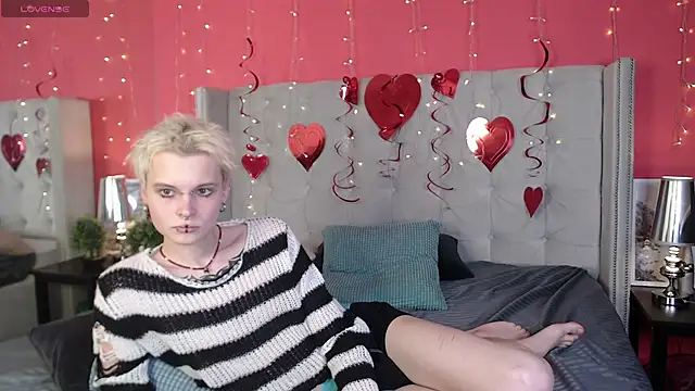 Snapshot of DemianEnglen chatting on 02-18-25, 03:10 DemianEnglen online show from 02-18-25, 03:10