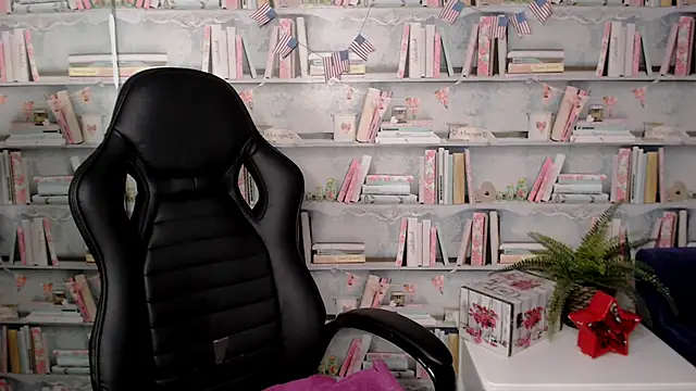 Snapshot of DemianEnglen chatting on 03-11-25, 11:48 DemianEnglen online show from 03-11-25, 11:48