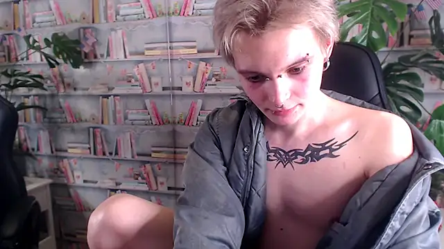 Snapshot of DemianEnglen chatting on 03-20-25, 11:49 DemianEnglen online show from 03-20-25, 11:49