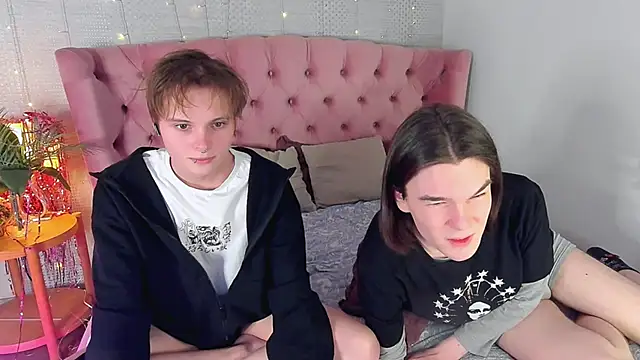 DemianEnglen online show from 02-06-26, 04:54