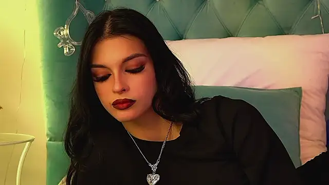 BeverlyMost online show from 12-21-25, 07:37