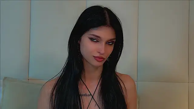 Snapshot of BeverlyMost chatting on 06-11-26, 03:04 BeverlyMost online show from 06-11-26, 03:04