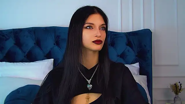 Snapshot of BeverlyMost chatting on 06-16-26, 06:43 BeverlyMost online show from 06-16-26, 06:43