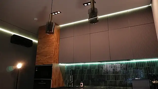 Sofa 01 online show from 03-04-26, 03:29