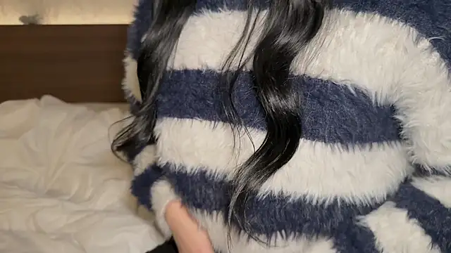 Snapshot of hansha_kun chatting on 02-04-25, 01:38 hansha kun online show from 02-04-25, 01:38