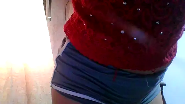 Snapshot of ammy_lee20 chatting on 12-22-24, 06:15 ammy lee20 online show from 12-22-24, 06:15