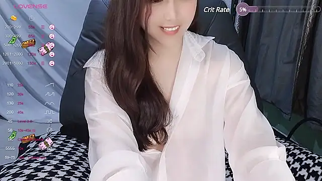 Snapshot of tunestar chatting on 03-09-25, 04:49 tunestar online show from 03-09-25, 04:49