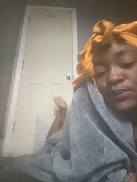 Snapshot of Meerawantsyou chatting on 02-06-25, 02:37 Meerawantsyou online show from 02-06-25, 02:37