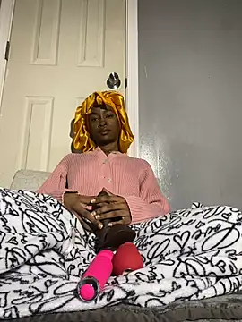 Snapshot of Meerawantsyou chatting on 02-17-25, 08:19 Meerawantsyou online show from 02-17-25, 08:19