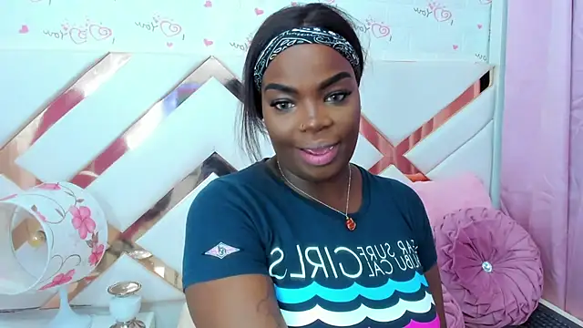 Snapshot of NatyParker chatting on 02-05-25, 01:22 NatyParker online show from 02-05-25, 01:22