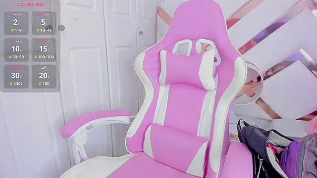 Snapshot of NatyParker chatting on 02-20-25, 01:19 NatyParker online show from 02-20-25, 01:19