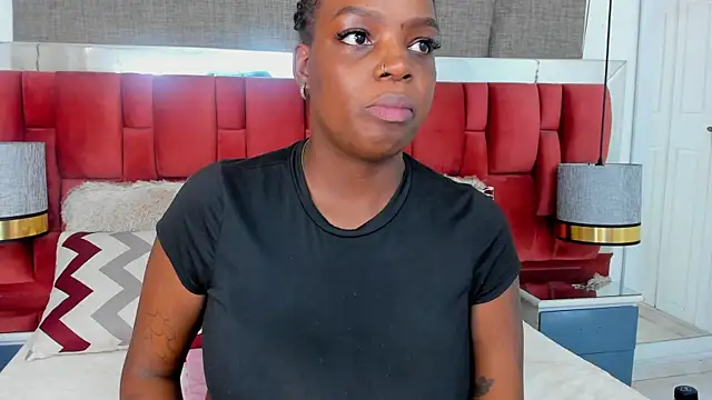 Snapshot of NatyParker chatting on 09-15-25, 01:44 NatyParker online show from 09-15-25, 01:44